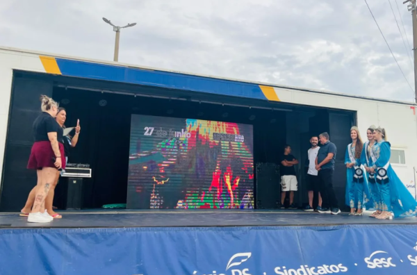 A 34ª Festa Nacional do Peixe em Tramandaí ocorreu de 25 de junho a 19 de julho de 2026, destacando a tradicional tainha assada na brasa, shows nacionais e feiras regionais no Parque Municipal de Eventos.